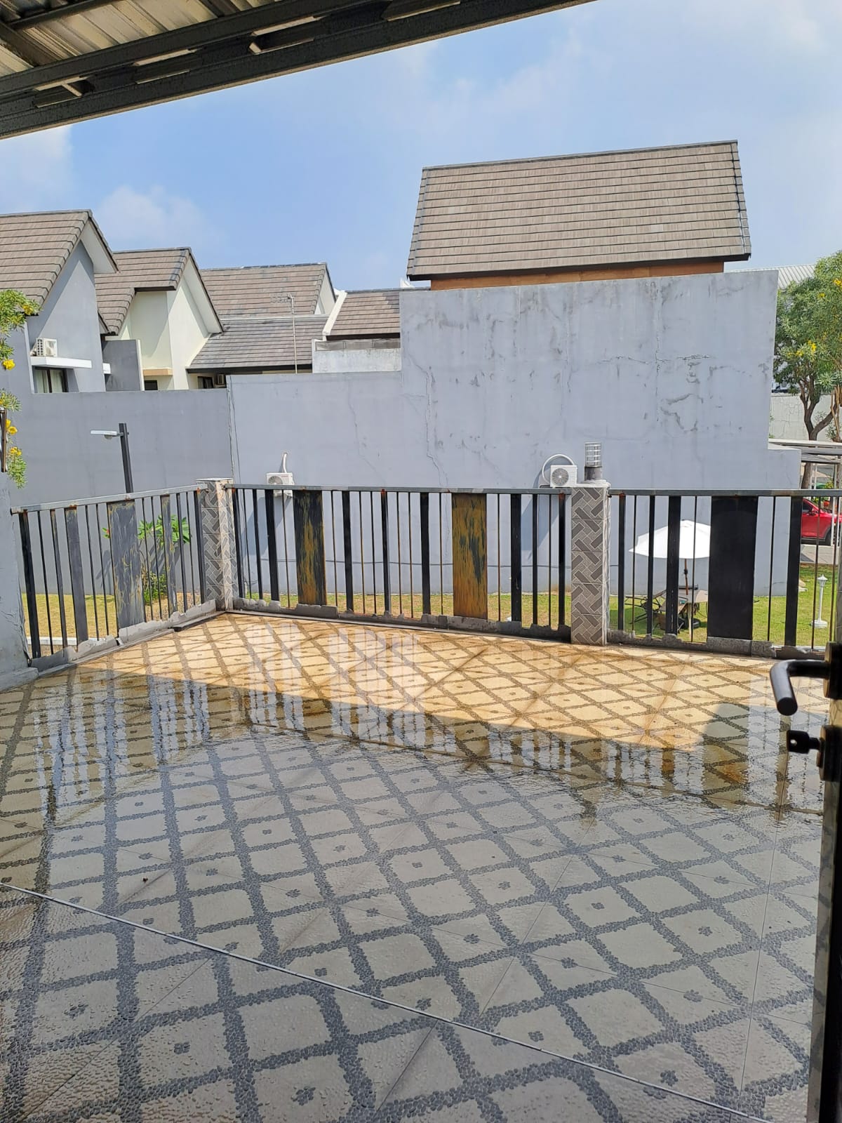 Rumah Disewakan di Cluster Cosmo Lippo Cikarang 